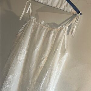 Elegant White Lace Chemise